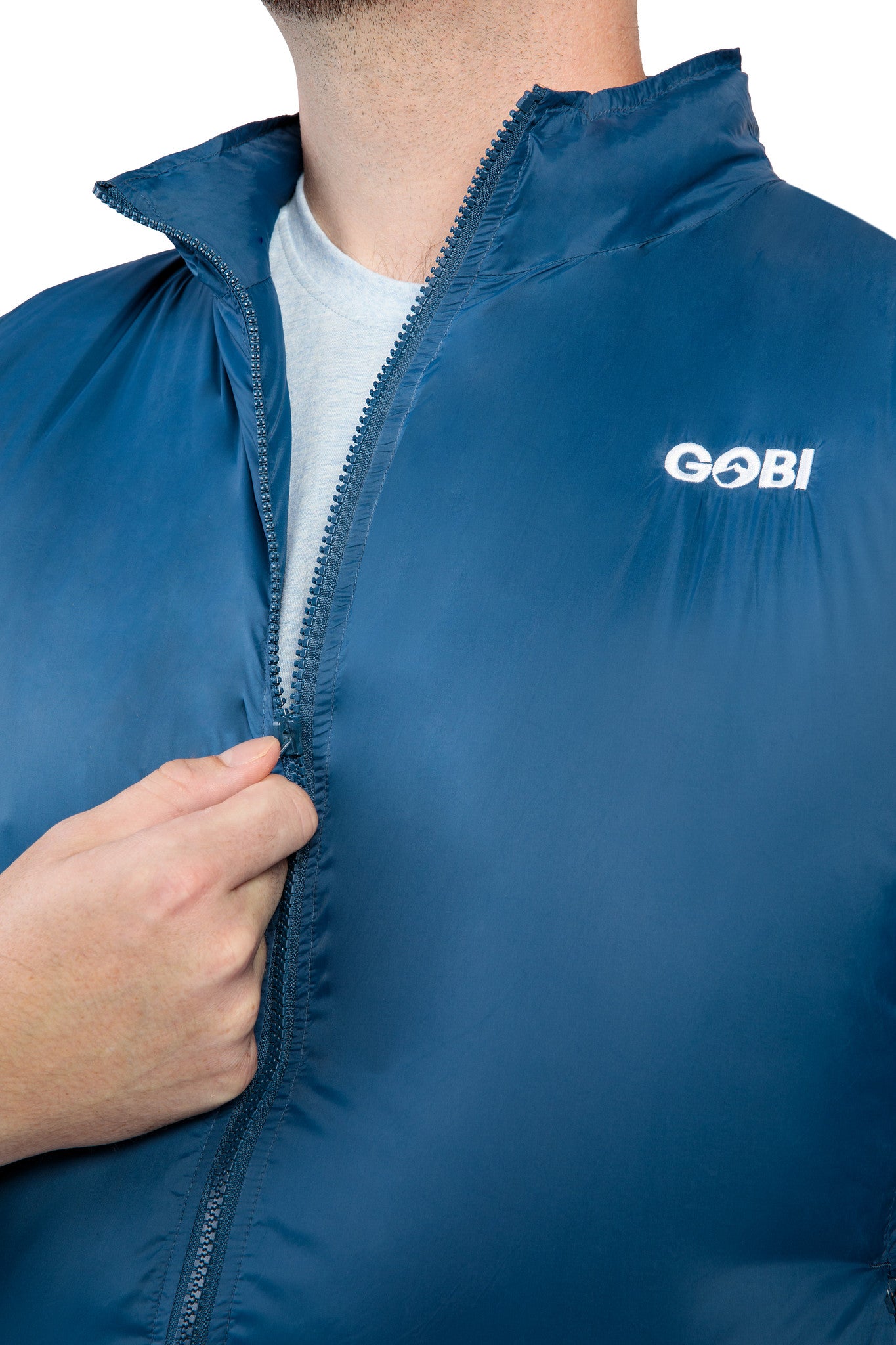 GOBI AeroVent cooling shell studio photo (SOONA 2026)