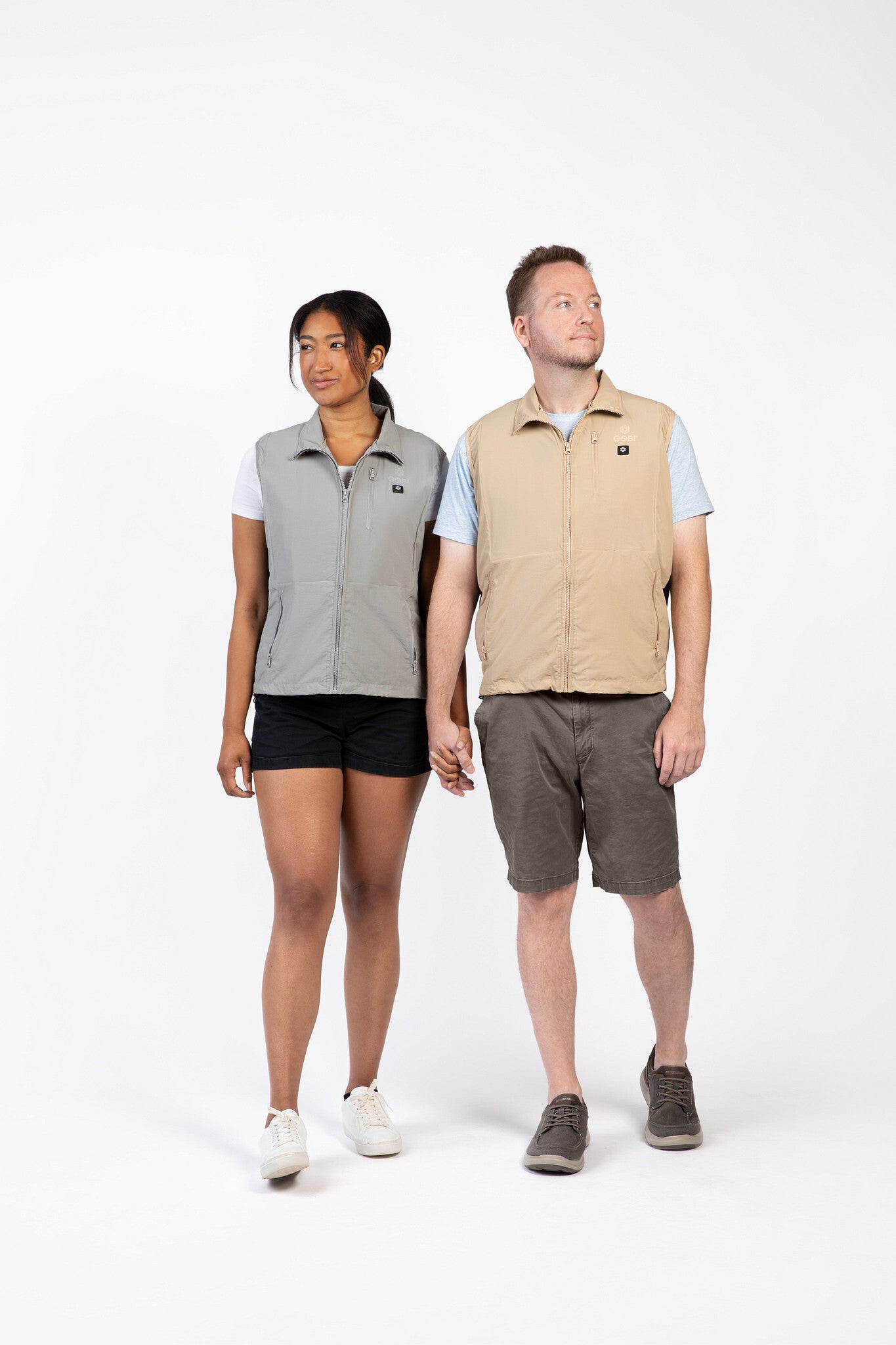 GOBI Canyon women's cooling vest studio photo (SOONA 2026)